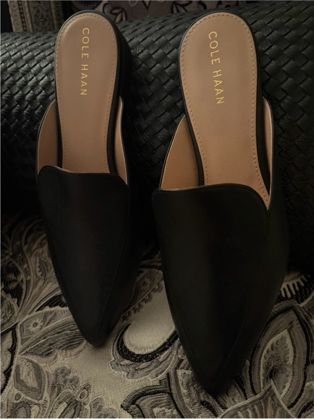 NWOT Cole Haan Piper Leather Black Pointed-Toe Slip-On Mules 9